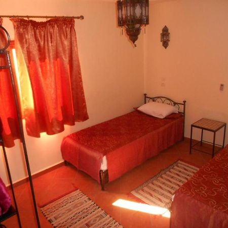 Hotel Click Excursions Tafraoute Taddart Esterno foto
