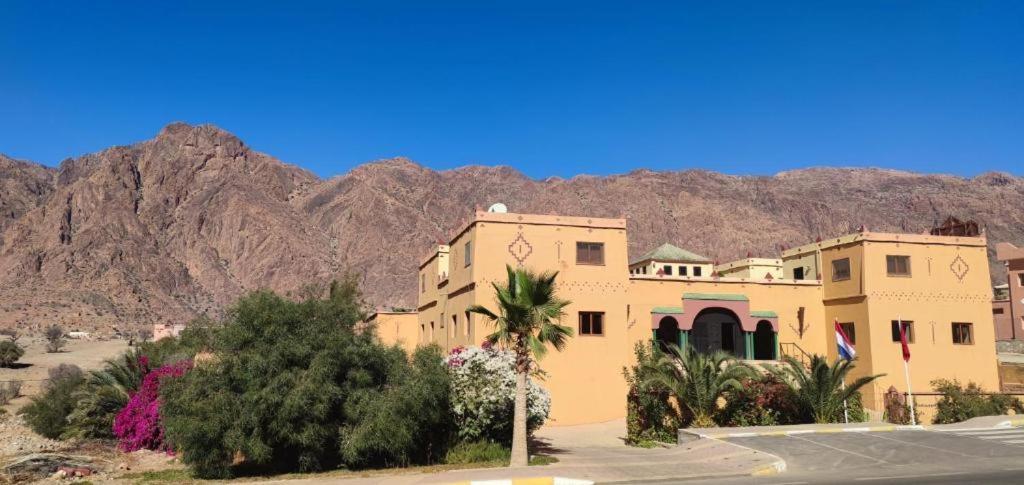 Hotel Click Excursions Tafraoute Taddart Esterno foto