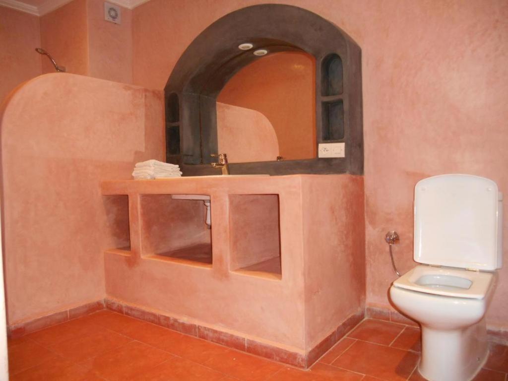 Hotel Click Excursions Tafraoute Taddart Esterno foto